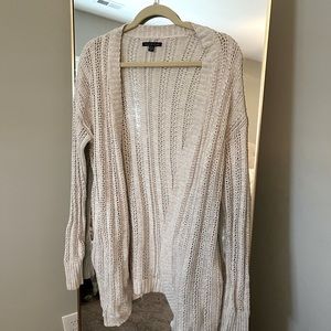 Crème colored cardigan